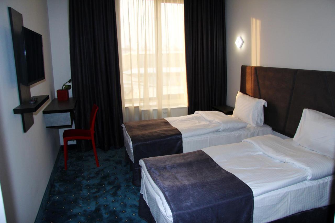 Nice Hotel Jerevan Eksteriør billede