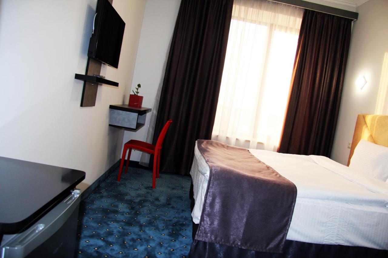 Nice Hotel Jerevan Eksteriør billede