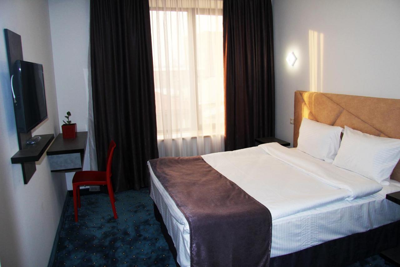 Nice Hotel Jerevan Eksteriør billede