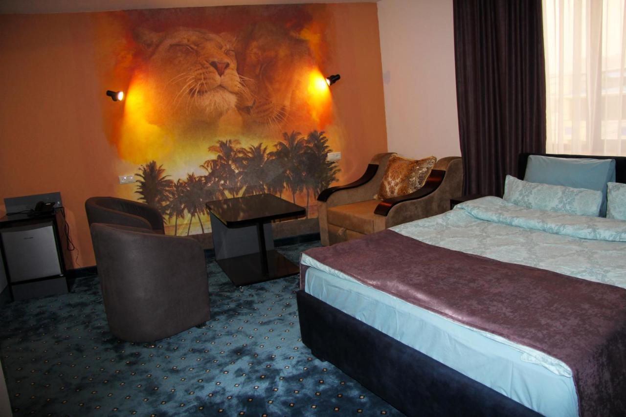 Nice Hotel Jerevan Eksteriør billede