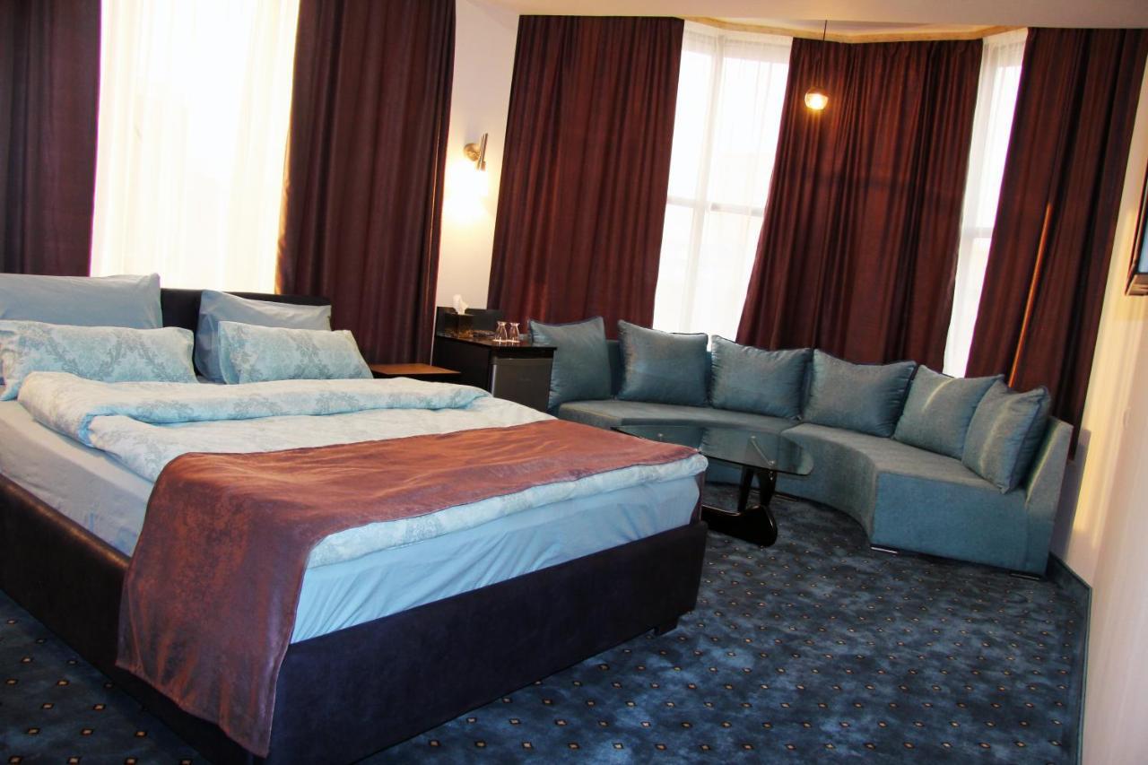 Nice Hotel Jerevan Eksteriør billede